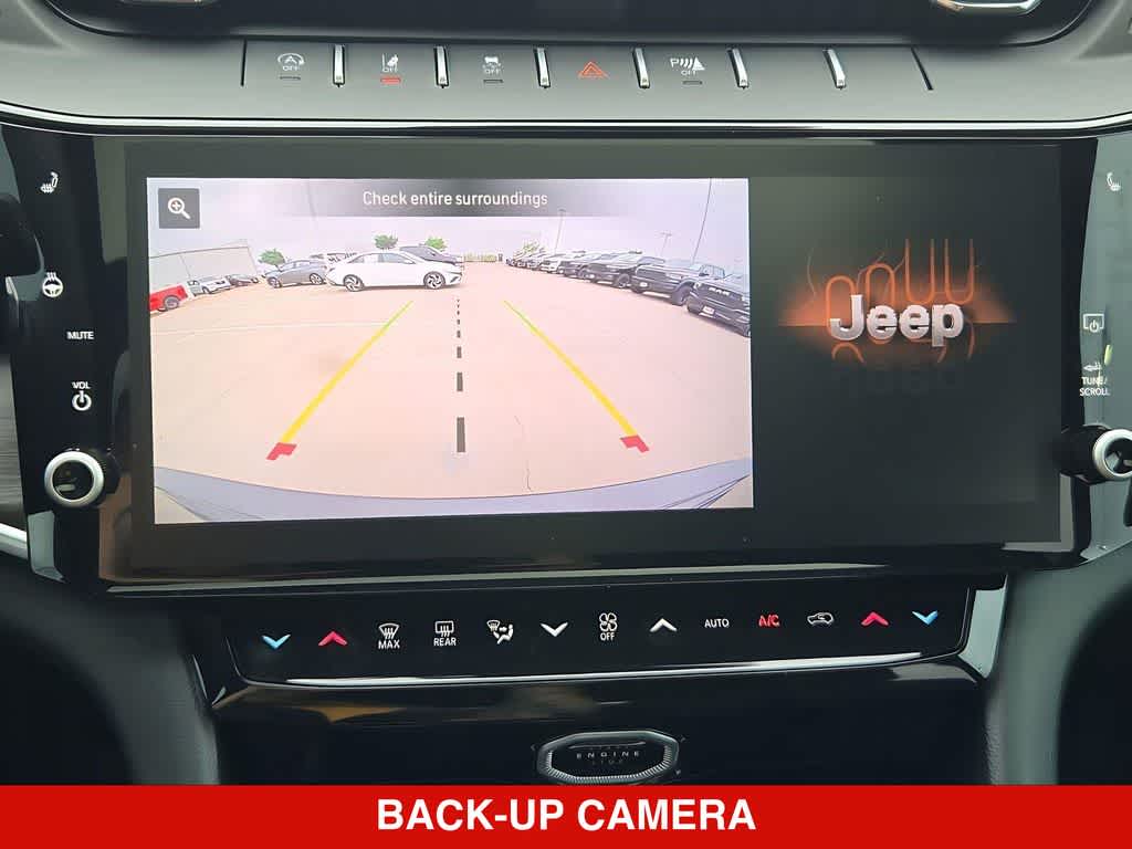 2026 Jeep Grand Cherokee Laredo Altitude