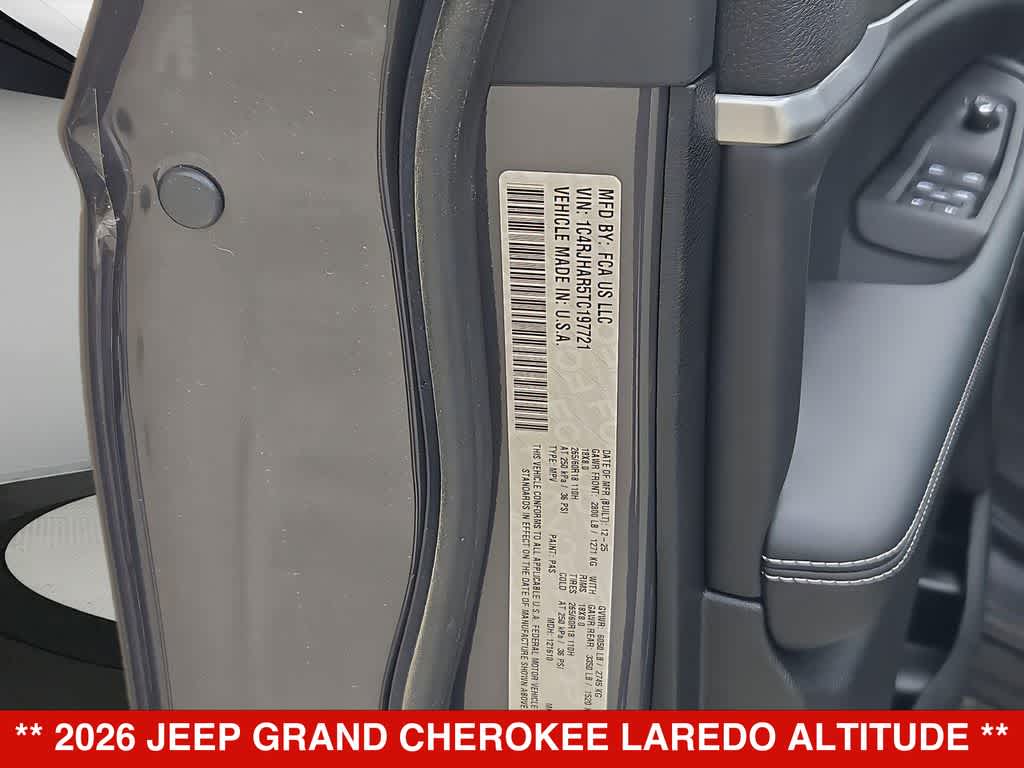 2026 Jeep Grand Cherokee Laredo Altitude