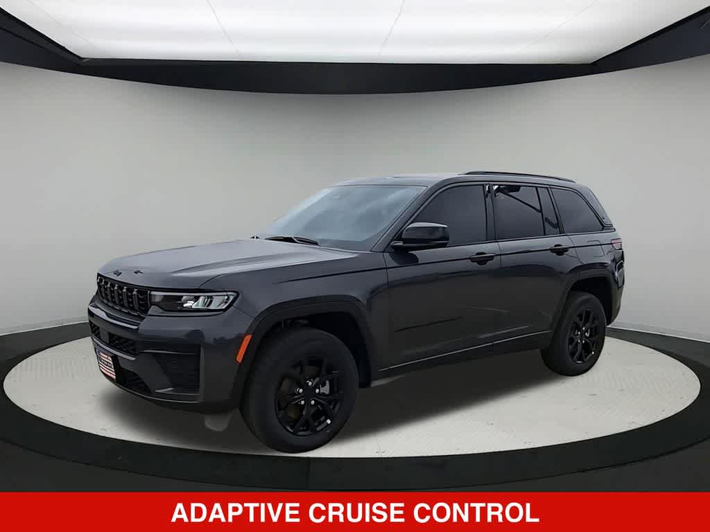 2026 Jeep Grand Cherokee Laredo Altitude