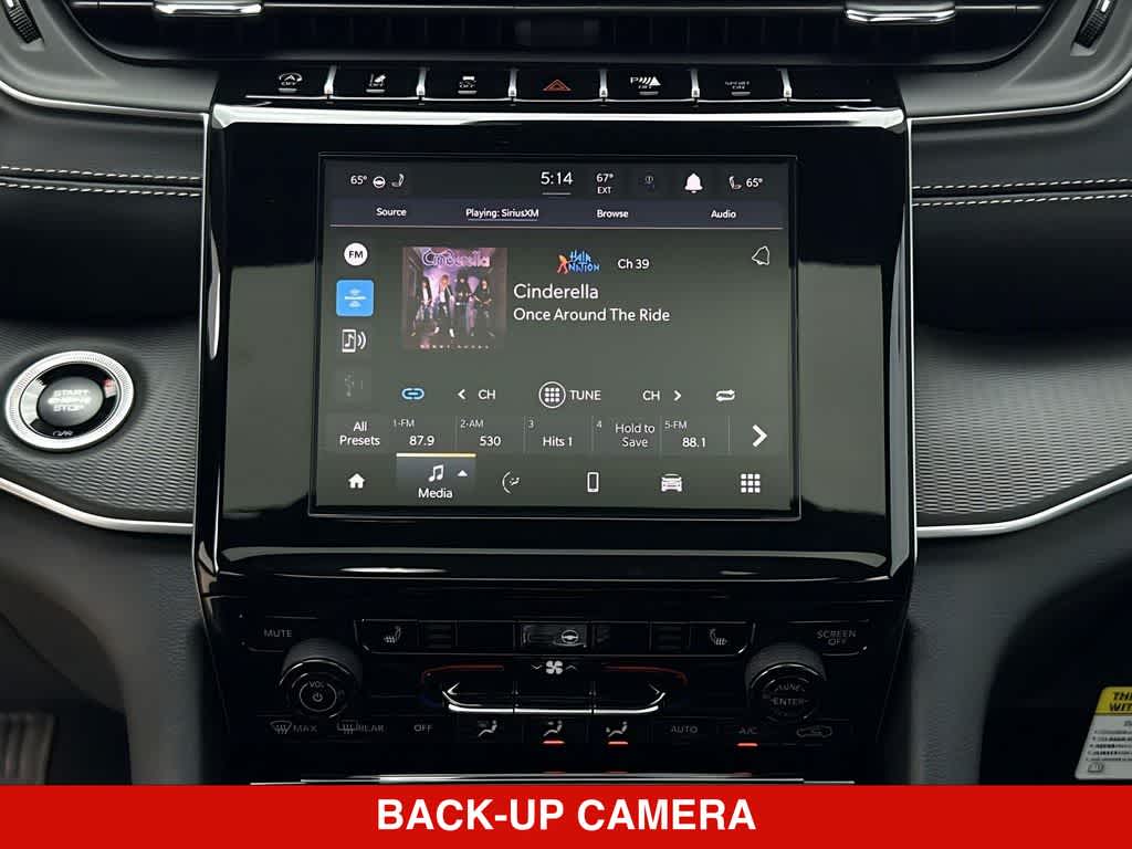 2026 Jeep Grand Cherokee Laredo Altitude