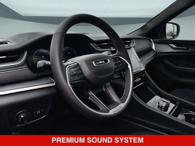 2026 Jeep Grand Cherokee Laredo Altitude