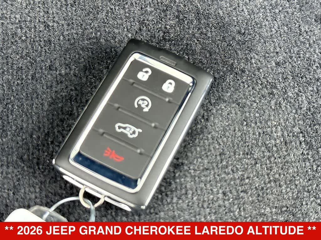 2026 Jeep Grand Cherokee Laredo Altitude