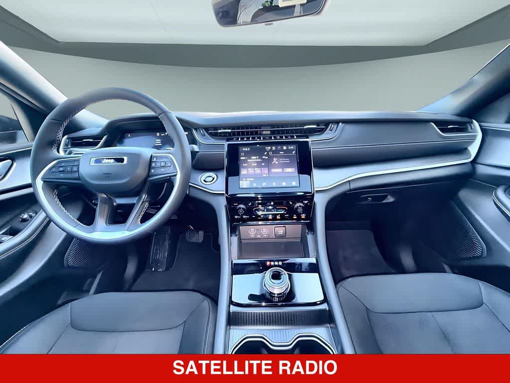 2026 Jeep Grand Cherokee Laredo Altitude