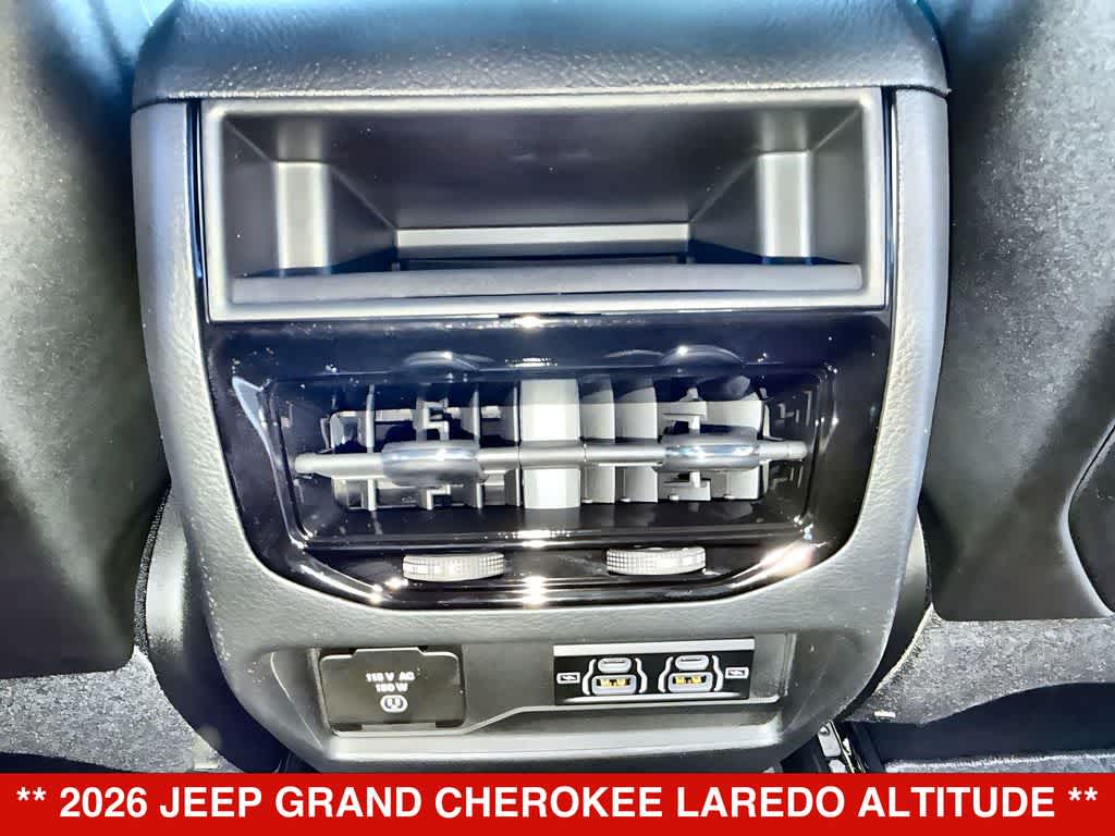 2026 Jeep Grand Cherokee Laredo Altitude