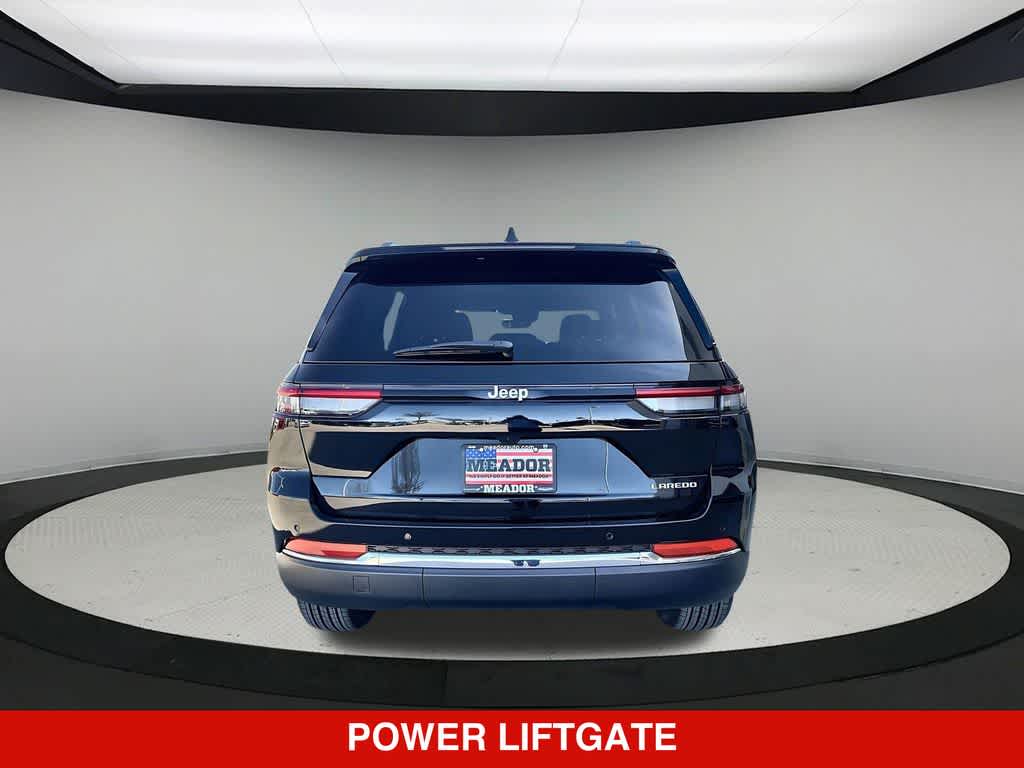 2026 Jeep Grand Cherokee Laredo Altitude