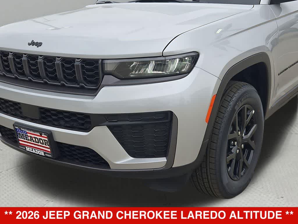 2026 Jeep Grand Cherokee Laredo Altitude