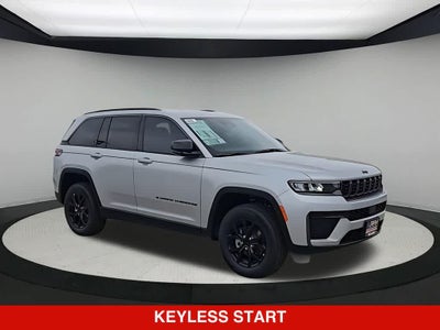 2026 Jeep Grand Cherokee Laredo Altitude