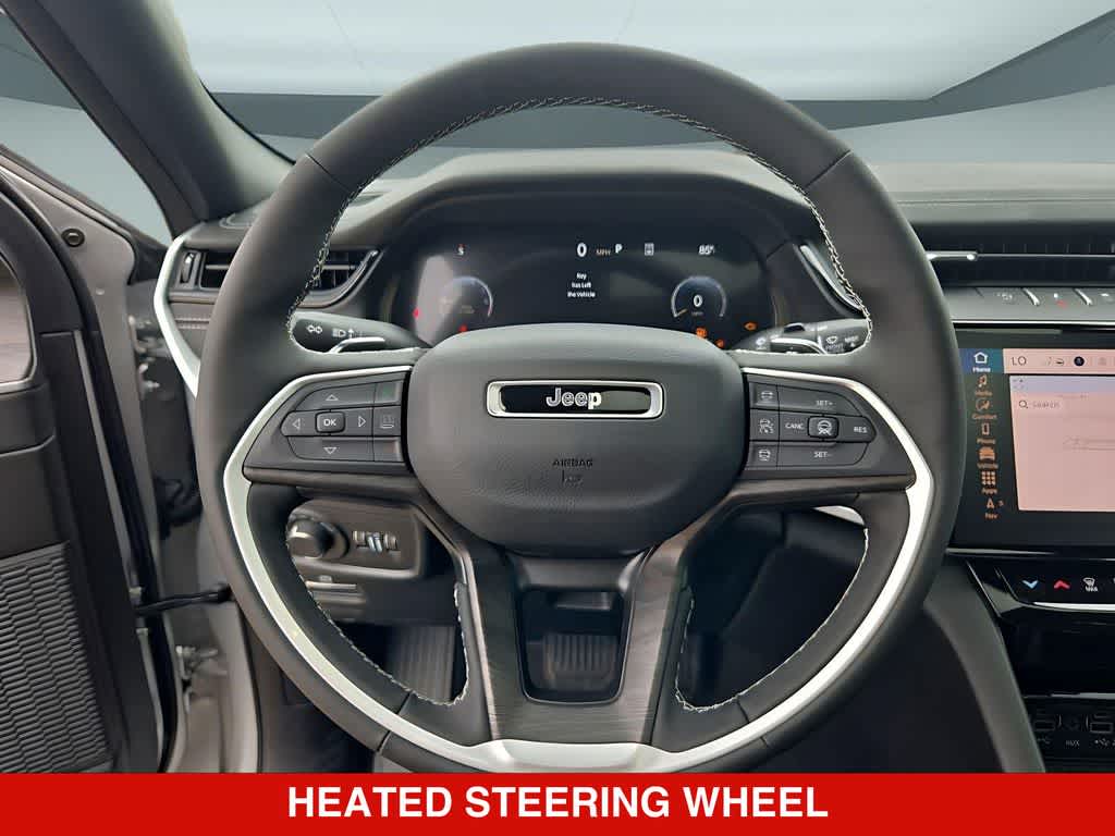 2026 Jeep Grand Cherokee Laredo Altitude