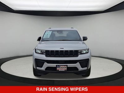 2026 Jeep Grand Cherokee Laredo Altitude