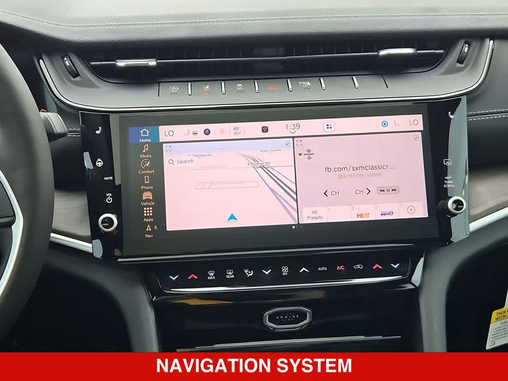 2026 Jeep Grand Cherokee Laredo Altitude