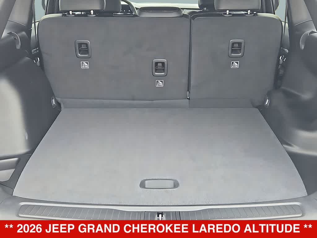 2026 Jeep Grand Cherokee Laredo Altitude