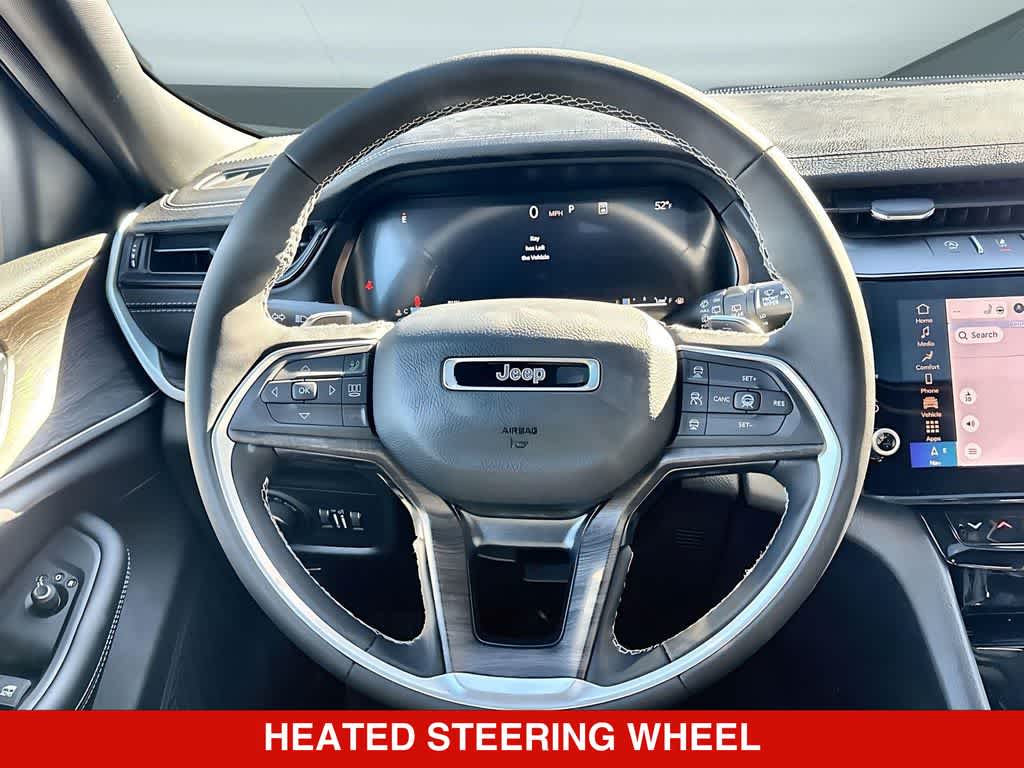 2026 Jeep Grand Cherokee Laredo Altitude