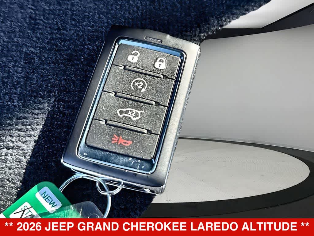 2026 Jeep Grand Cherokee Laredo Altitude