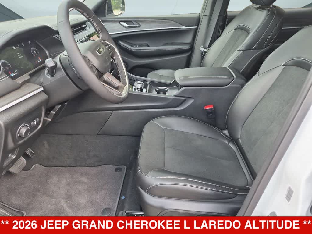 2026 Jeep Grand Cherokee L Laredo Altitude