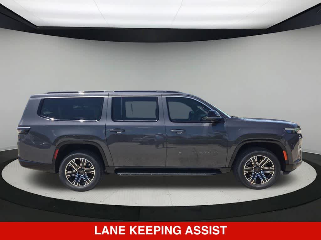 2026 Jeep Grand Wagoneer L 4x4