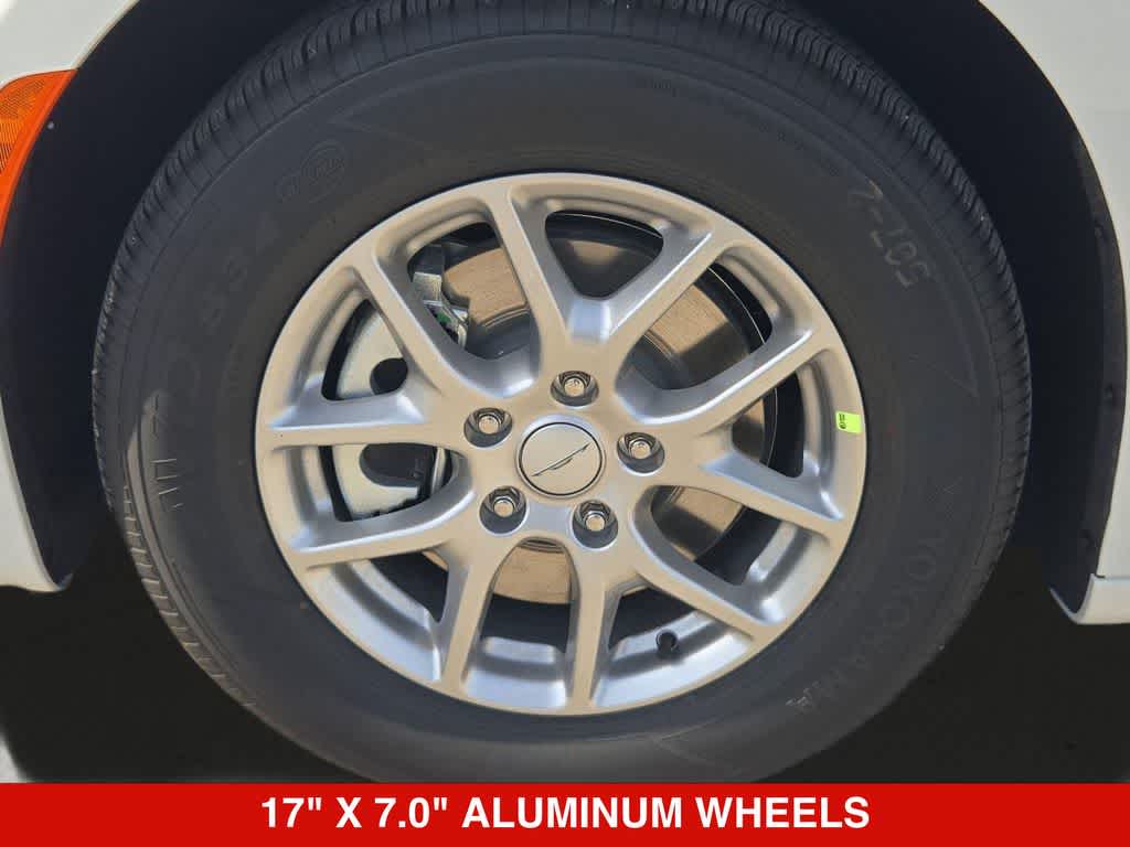 2027 Chrysler Pacifica Select