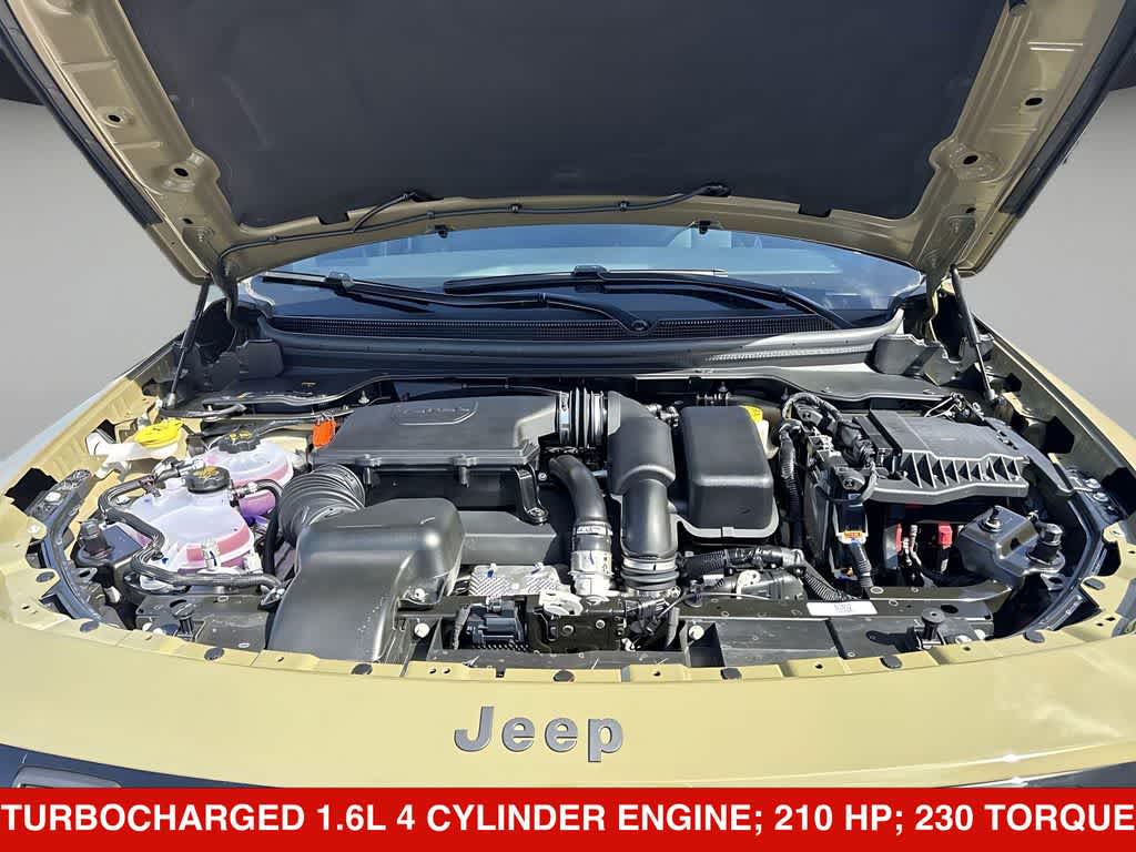 2026 Jeep Cherokee Laredo