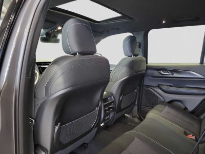 2026 Jeep Jeep Grand Cherokee GRAND CHEROKEE LAREDO X 4X2