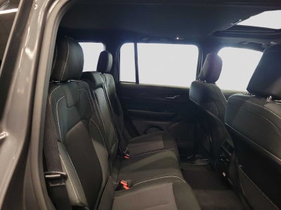 2026 Jeep Jeep Grand Cherokee GRAND CHEROKEE LAREDO X 4X2
