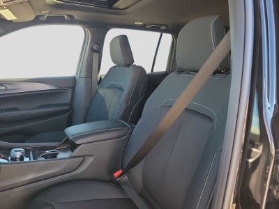 2025 Jeep Grand Cherokee GRAND CHEROKEE LAREDO X 4X2