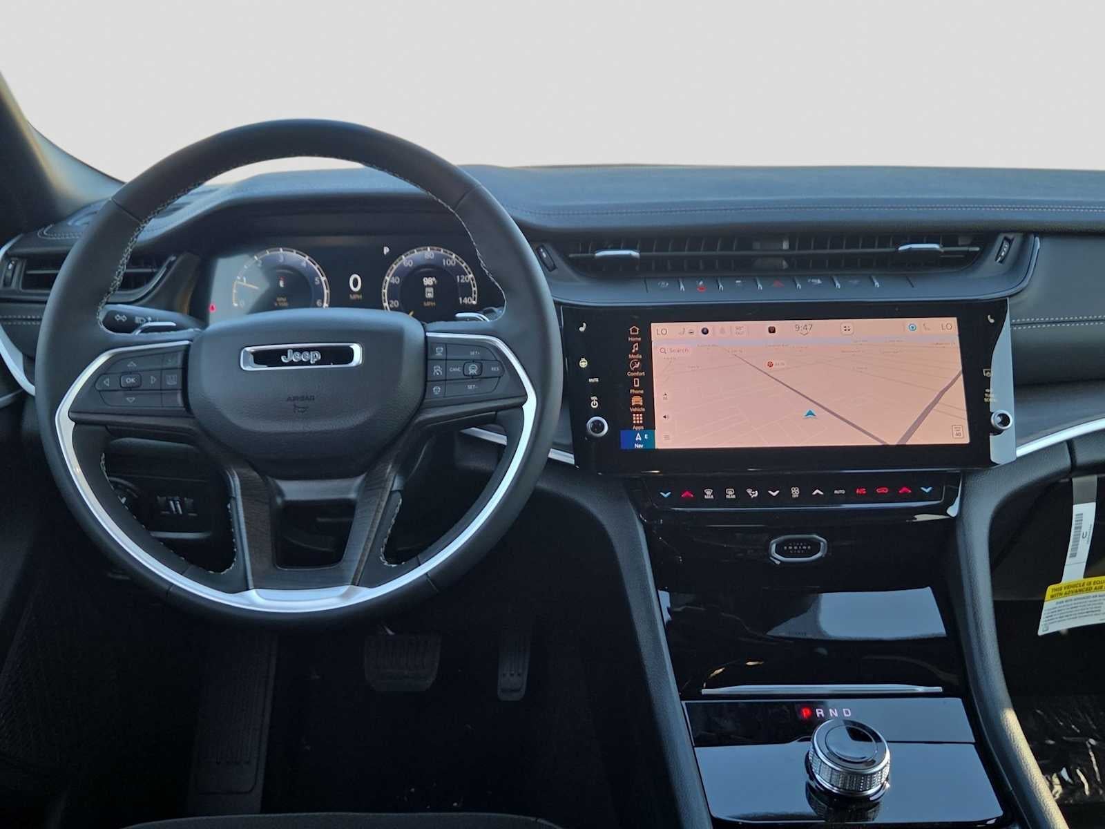 2026 Jeep Grand Cherokee Laredo Altitude