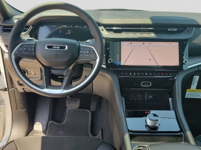 2026 Jeep Grand Cherokee Laredo Altitude