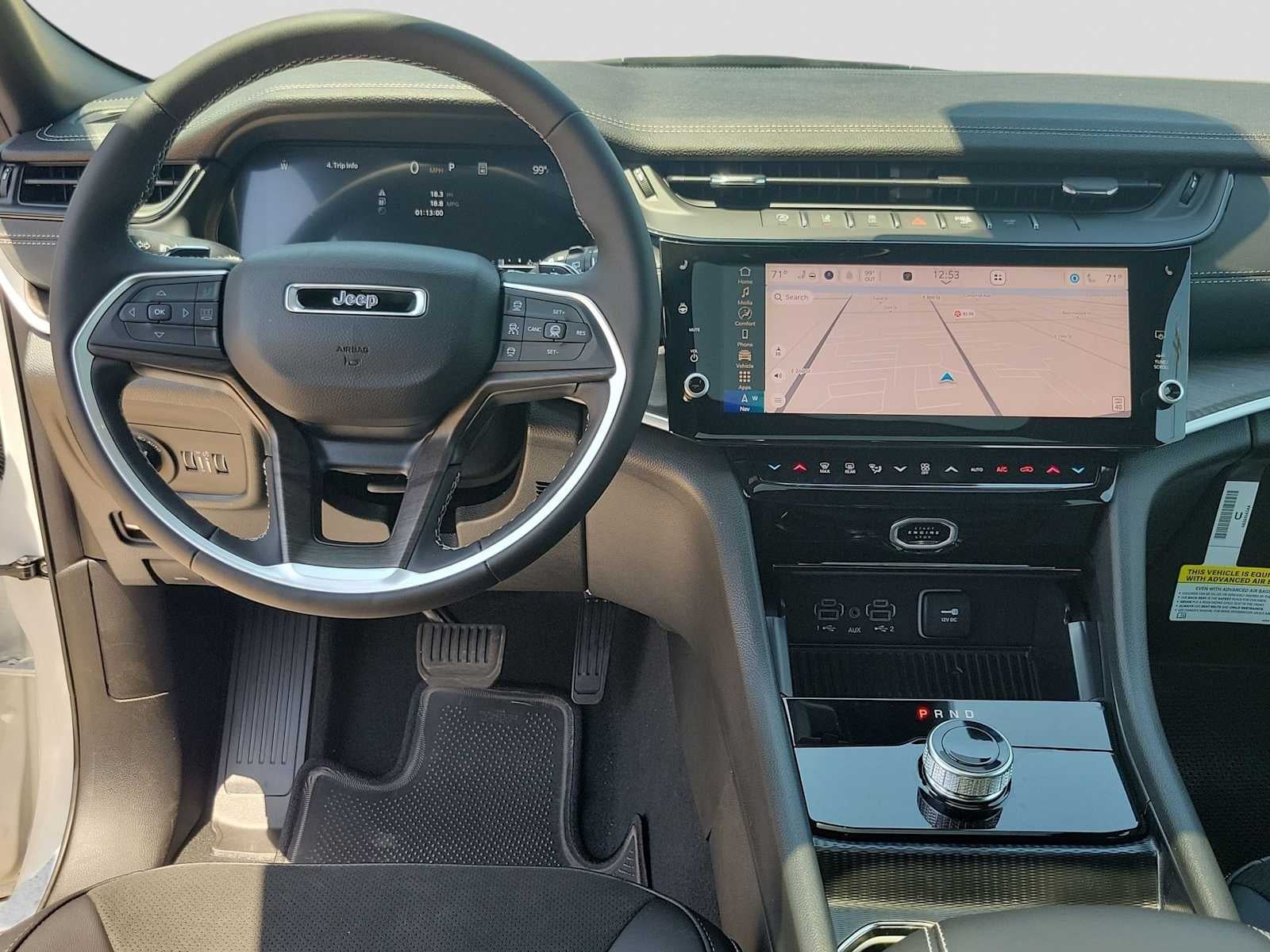 2026 Jeep Grand Cherokee Laredo Altitude