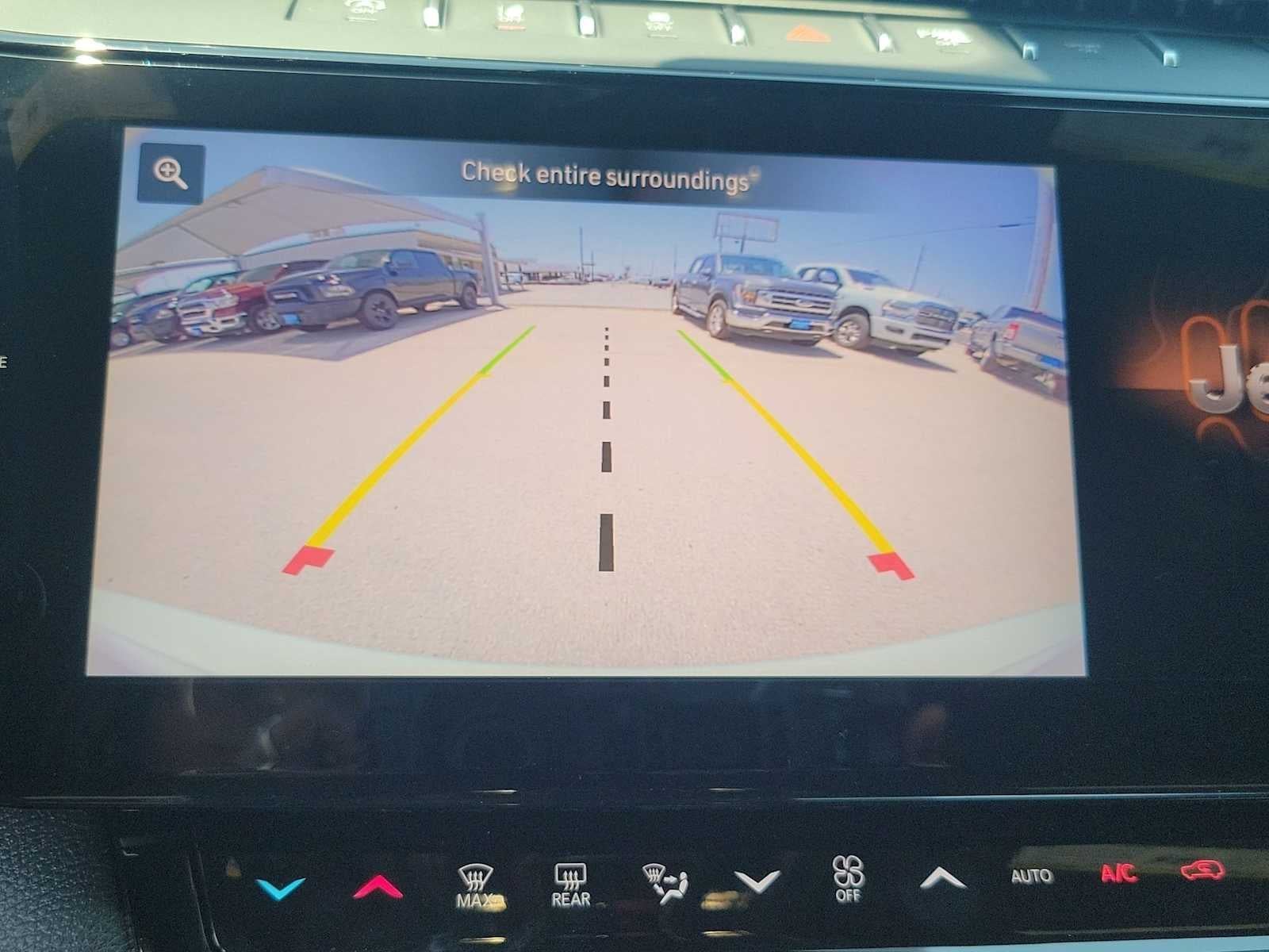2026 Jeep Grand Cherokee Laredo Altitude