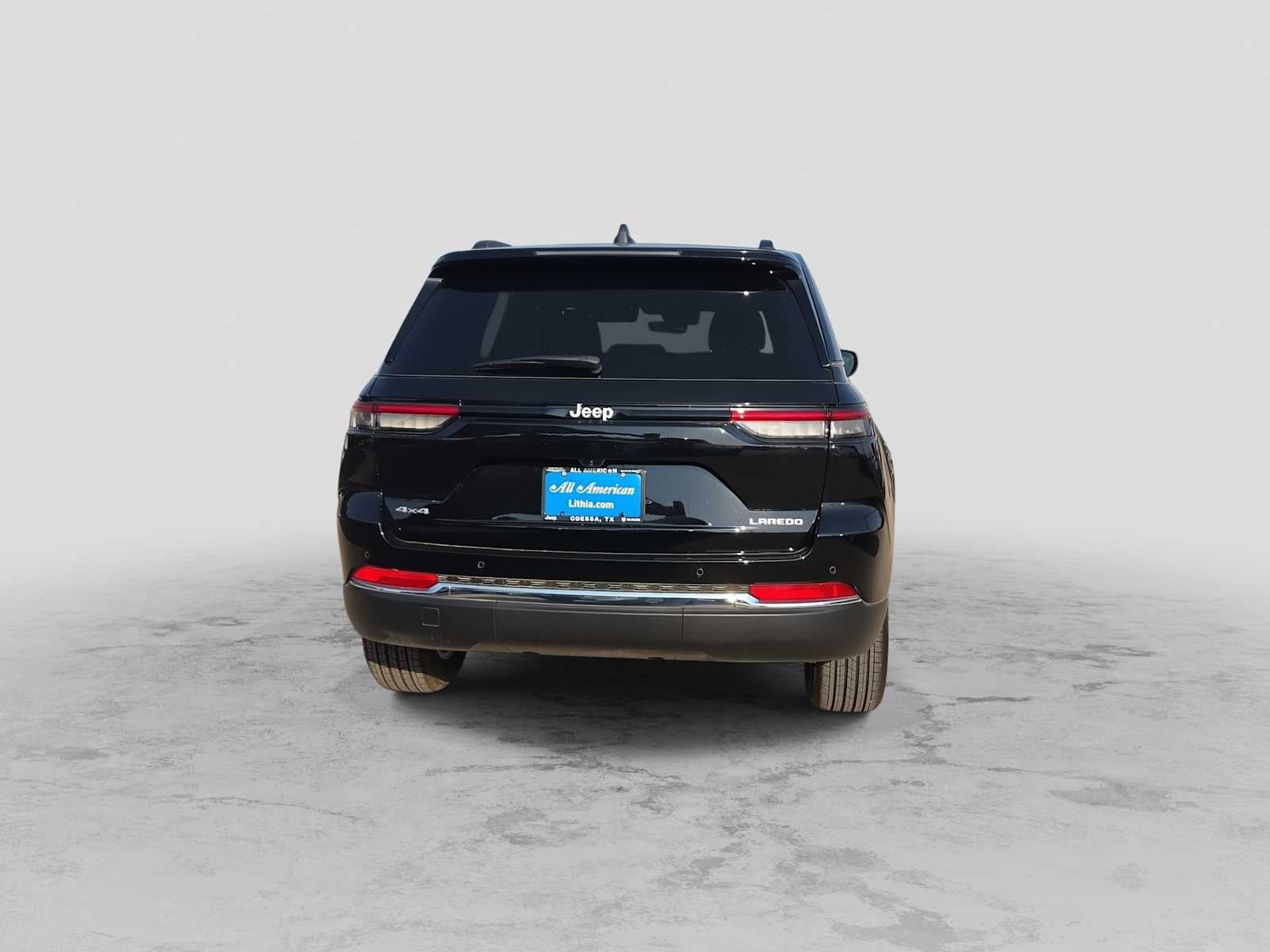 2026 Jeep Grand Cherokee Laredo X