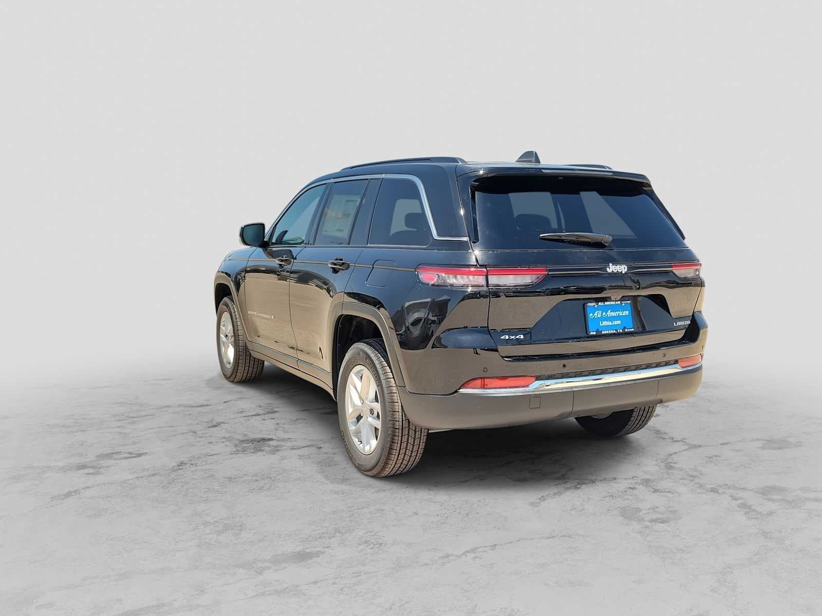 2026 Jeep Grand Cherokee Laredo X