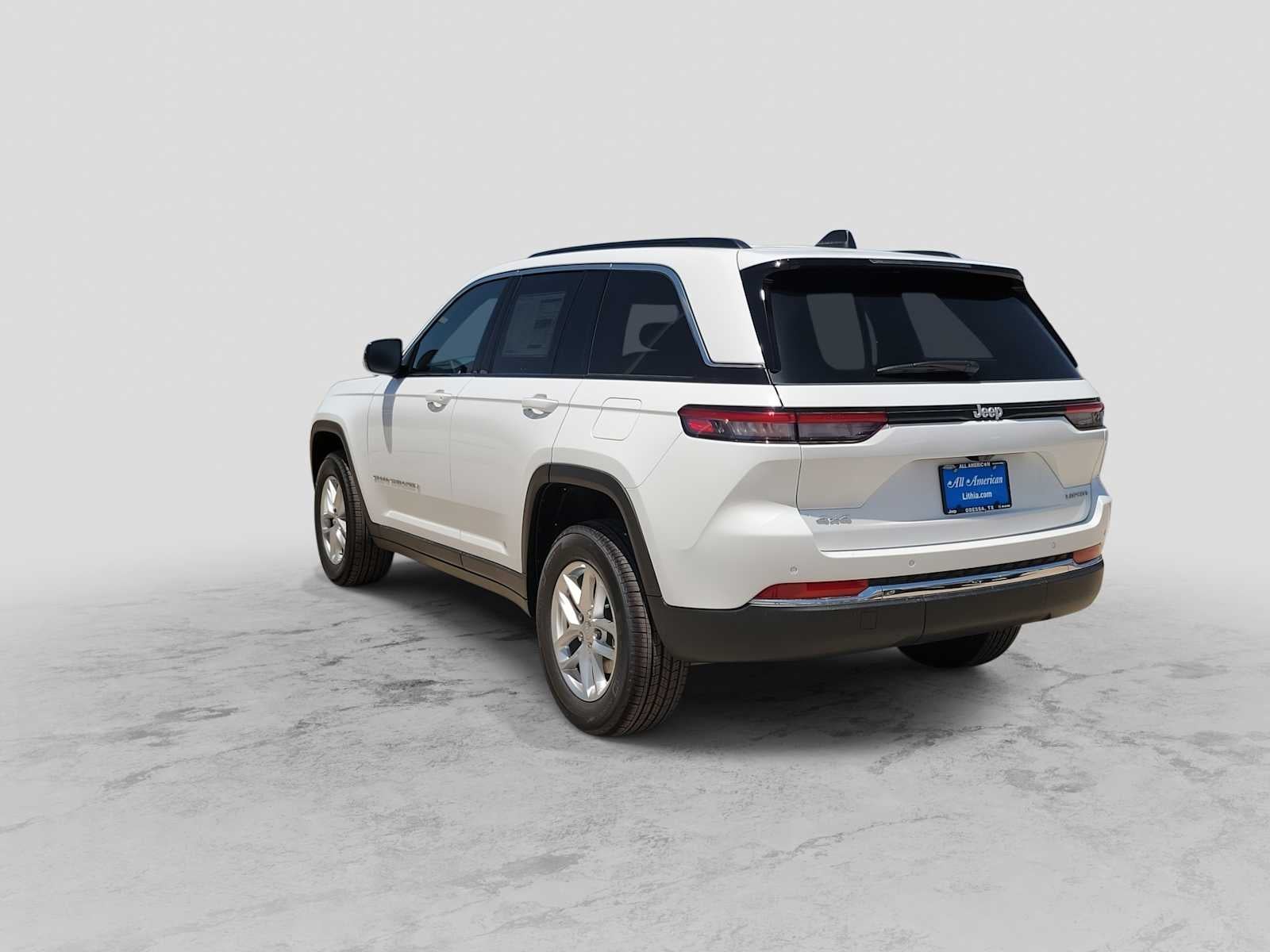2026 Jeep Grand Cherokee Laredo X