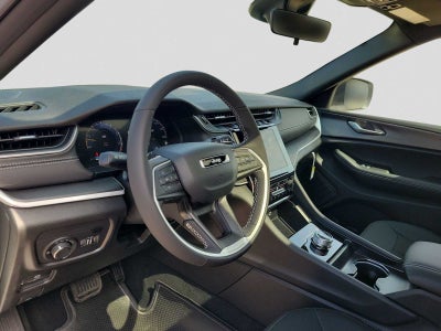 2026 Jeep Grand Cherokee GRAND CHEROKEE LAREDO X 4X4