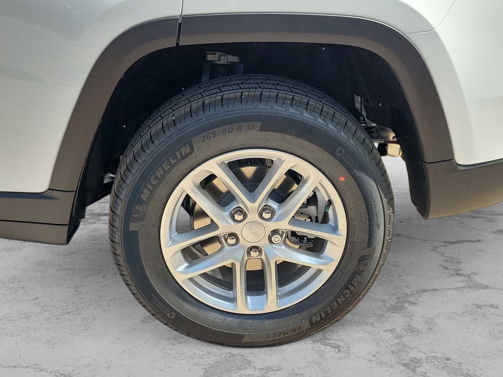 2026 Jeep Grand Cherokee GRAND CHEROKEE LAREDO X 4X4