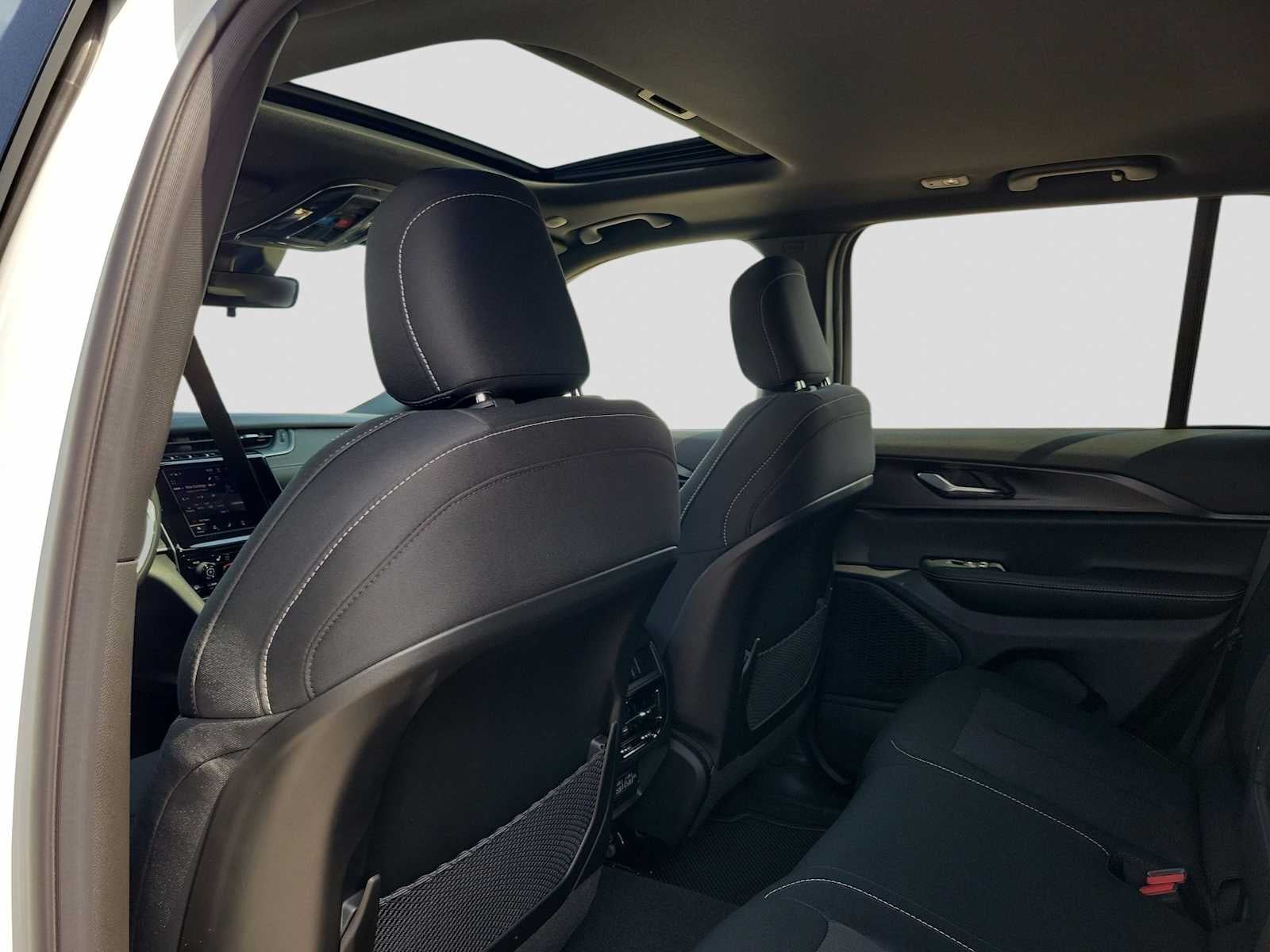 2026 Jeep Grand Cherokee GRAND CHEROKEE LAREDO X 4X4