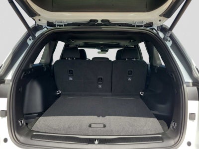 2026 Jeep Grand Cherokee GRAND CHEROKEE LAREDO X 4X4