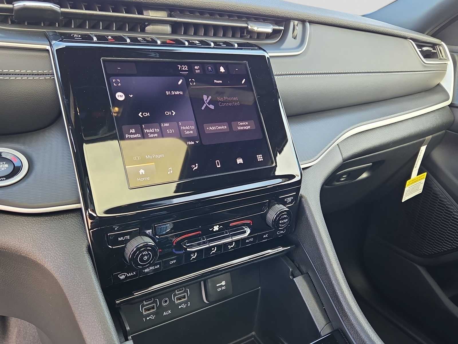 2025 Jeep Grand Cherokee GRAND CHEROKEE LAREDO X 4X4