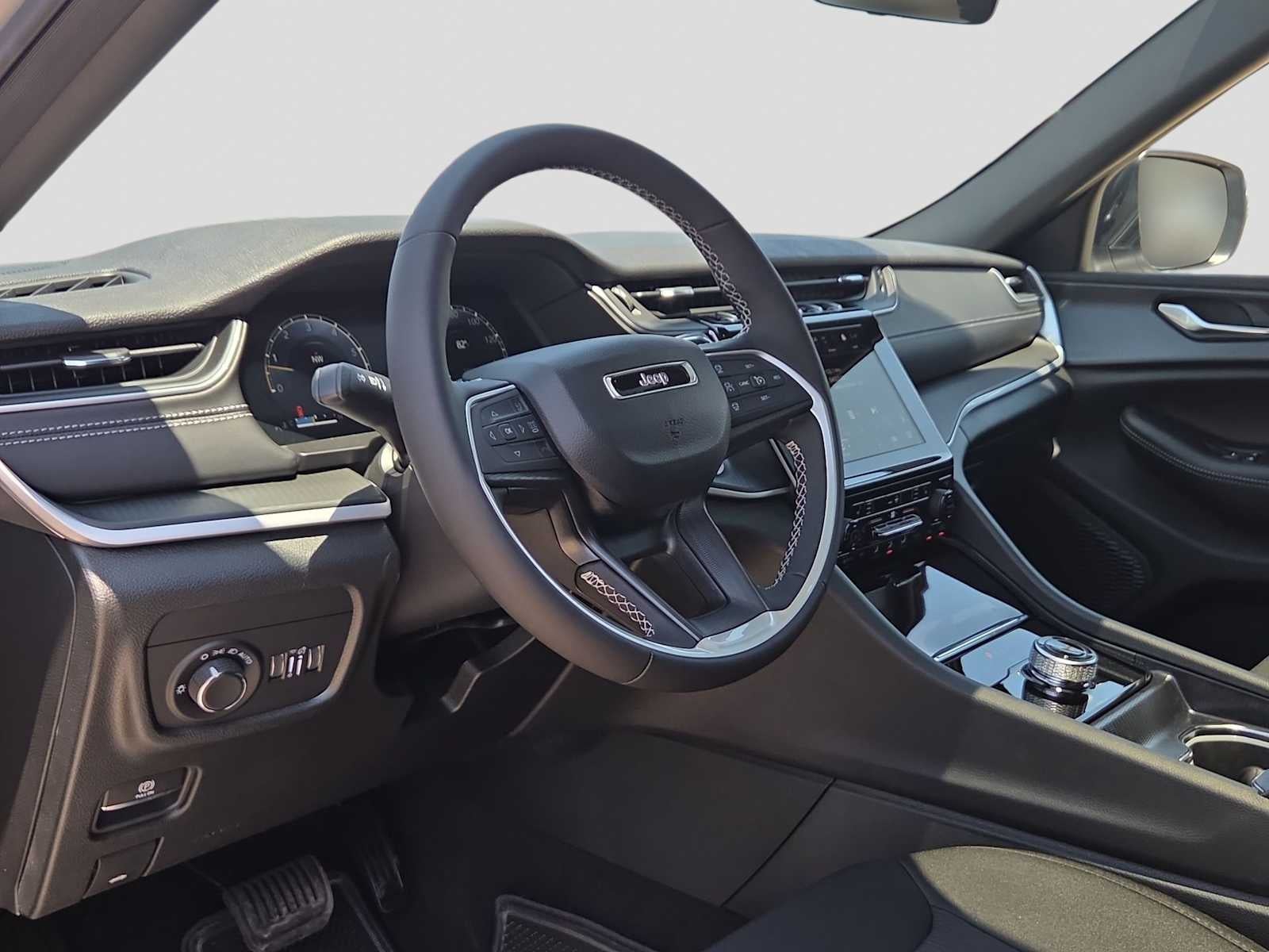 2026 Jeep Grand Cherokee Laredo X