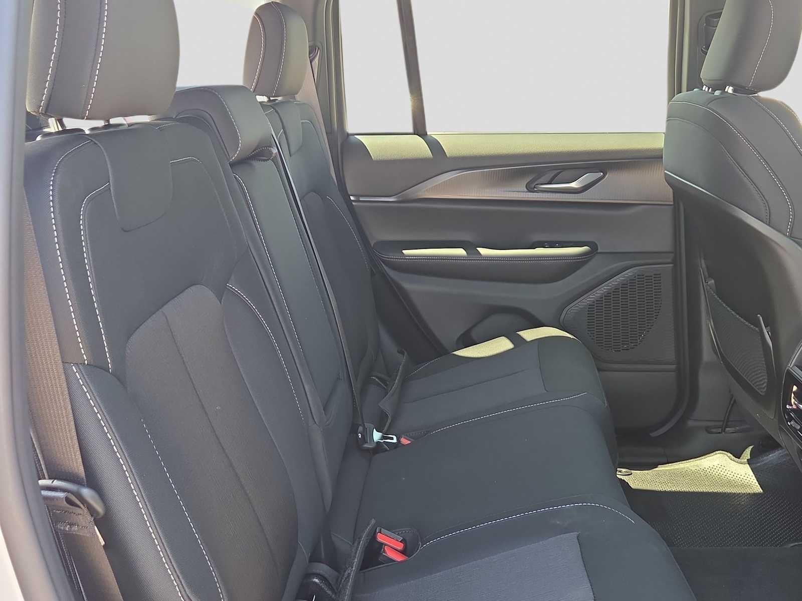2026 Jeep Grand Cherokee Laredo X
