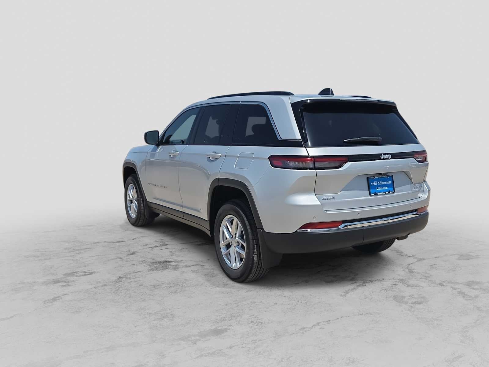2026 Jeep Grand Cherokee Laredo X