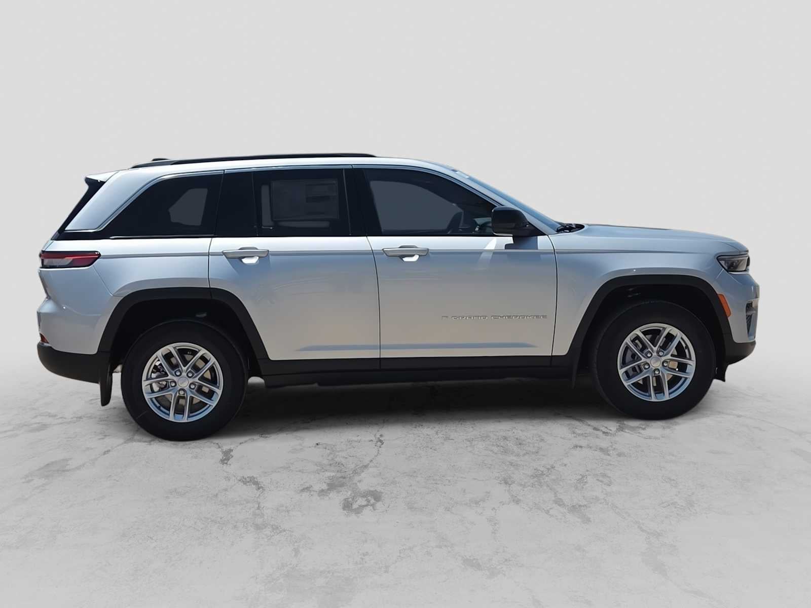 2026 Jeep Grand Cherokee Laredo X
