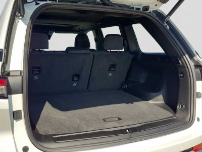 2026 Jeep Grand Cherokee GRAND CHEROKEE LAREDO X 4X4