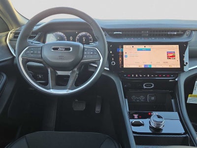 2026 Jeep Grand Cherokee Laredo Altitude