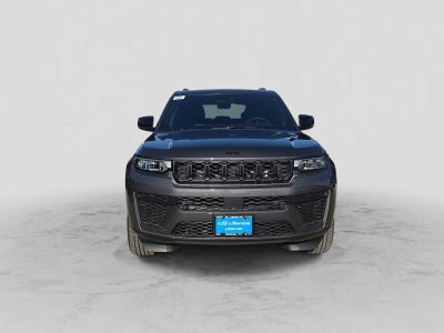 2026 Jeep Grand Cherokee Laredo Altitude
