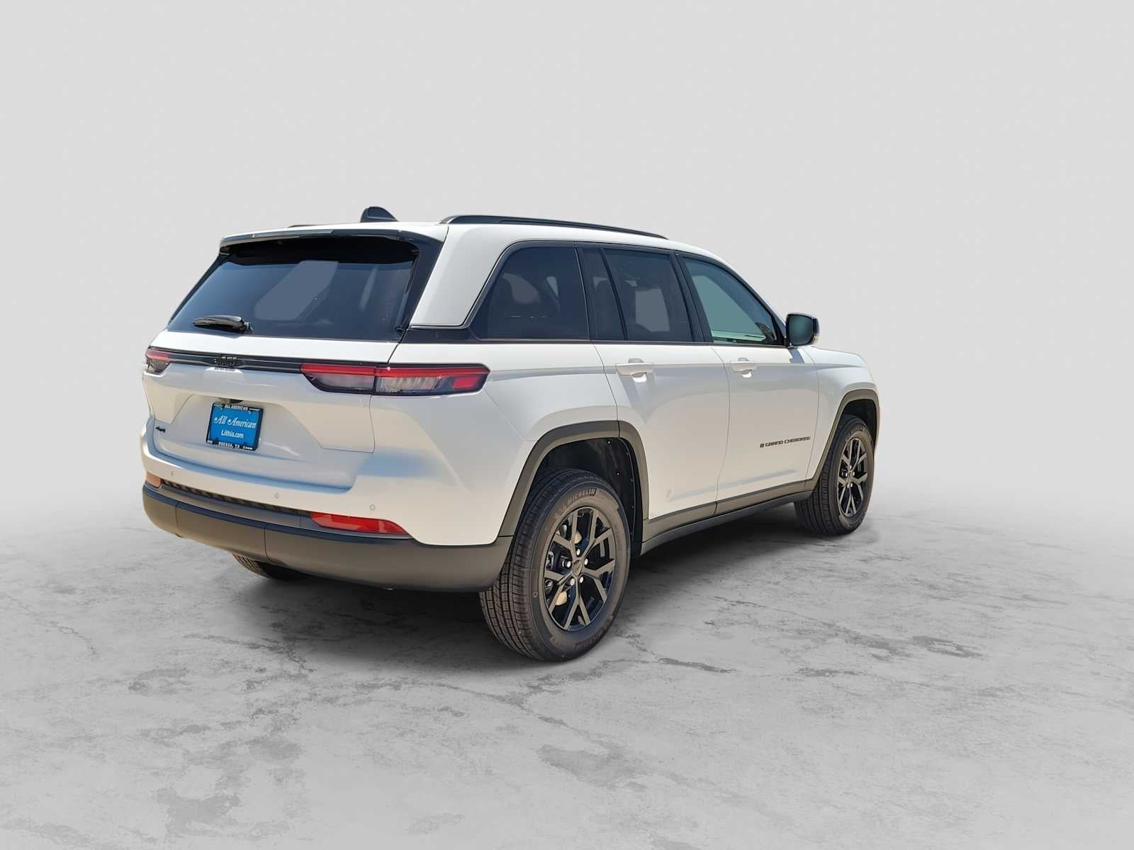 2026 Jeep Grand Cherokee GRAND CHEROKEE LAREDO ALTITUDE 4X4