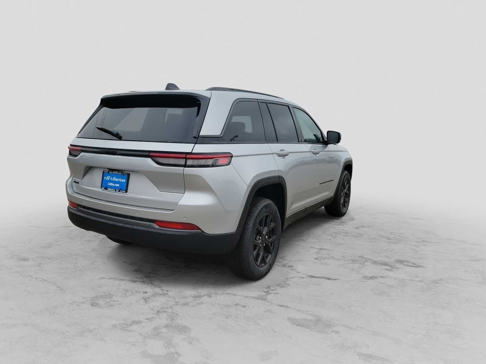 2026 Jeep Grand Cherokee GRAND CHEROKEE LAREDO ALTITUDE 4X4