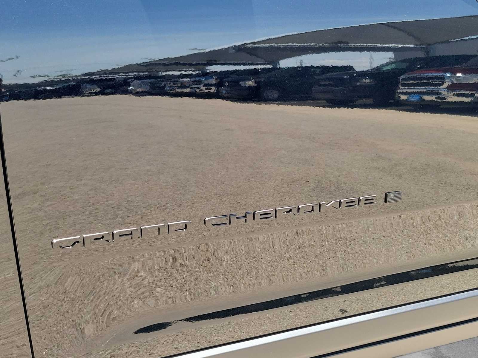 2026 Jeep Grand Cherokee GRAND CHEROKEE LAREDO ALTITUDE 4X4