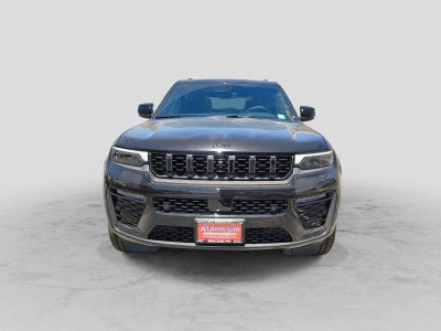 2026 Jeep Grand Cherokee Summit