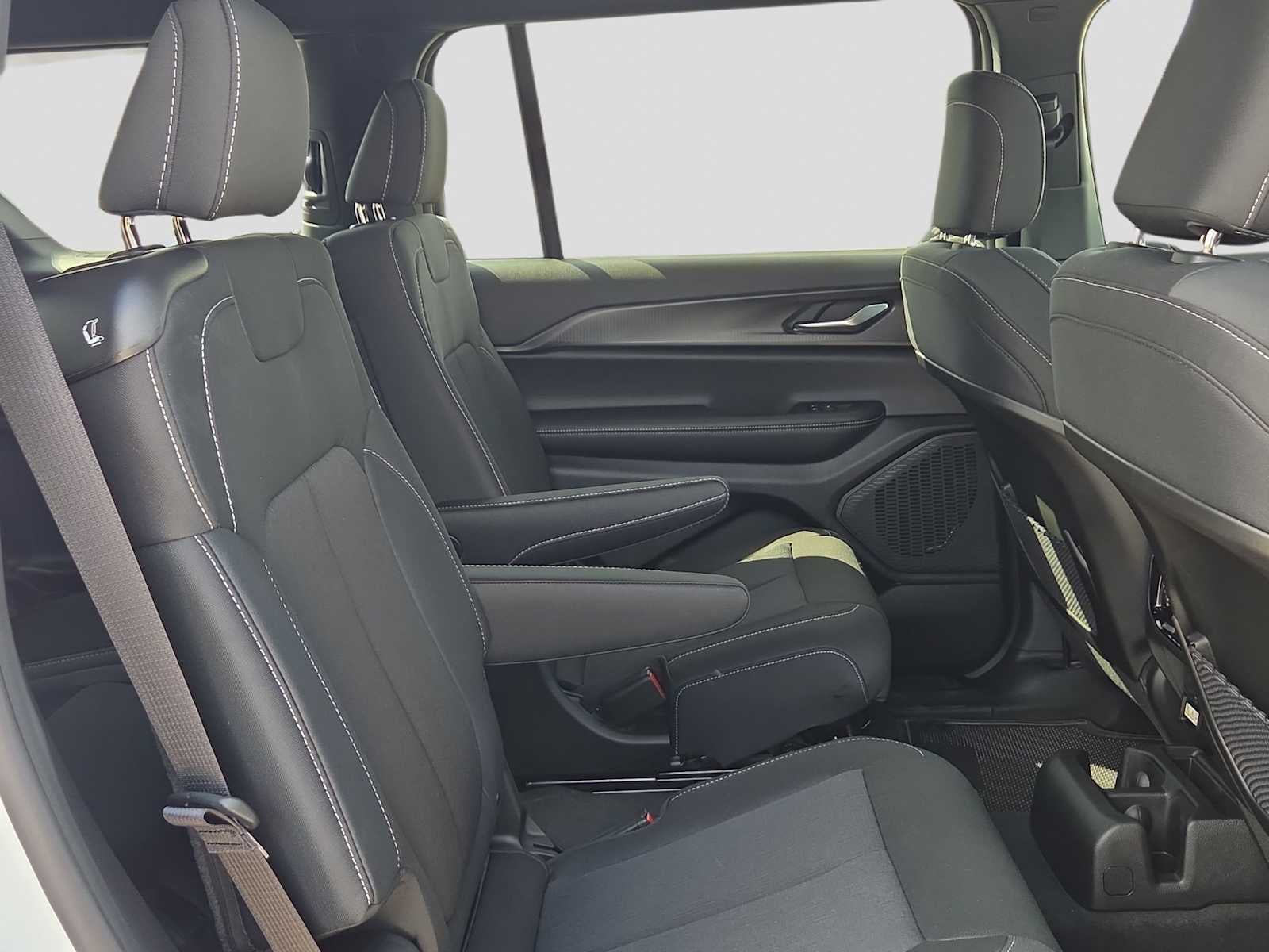 2026 Jeep Grand Cherokee L Laredo X