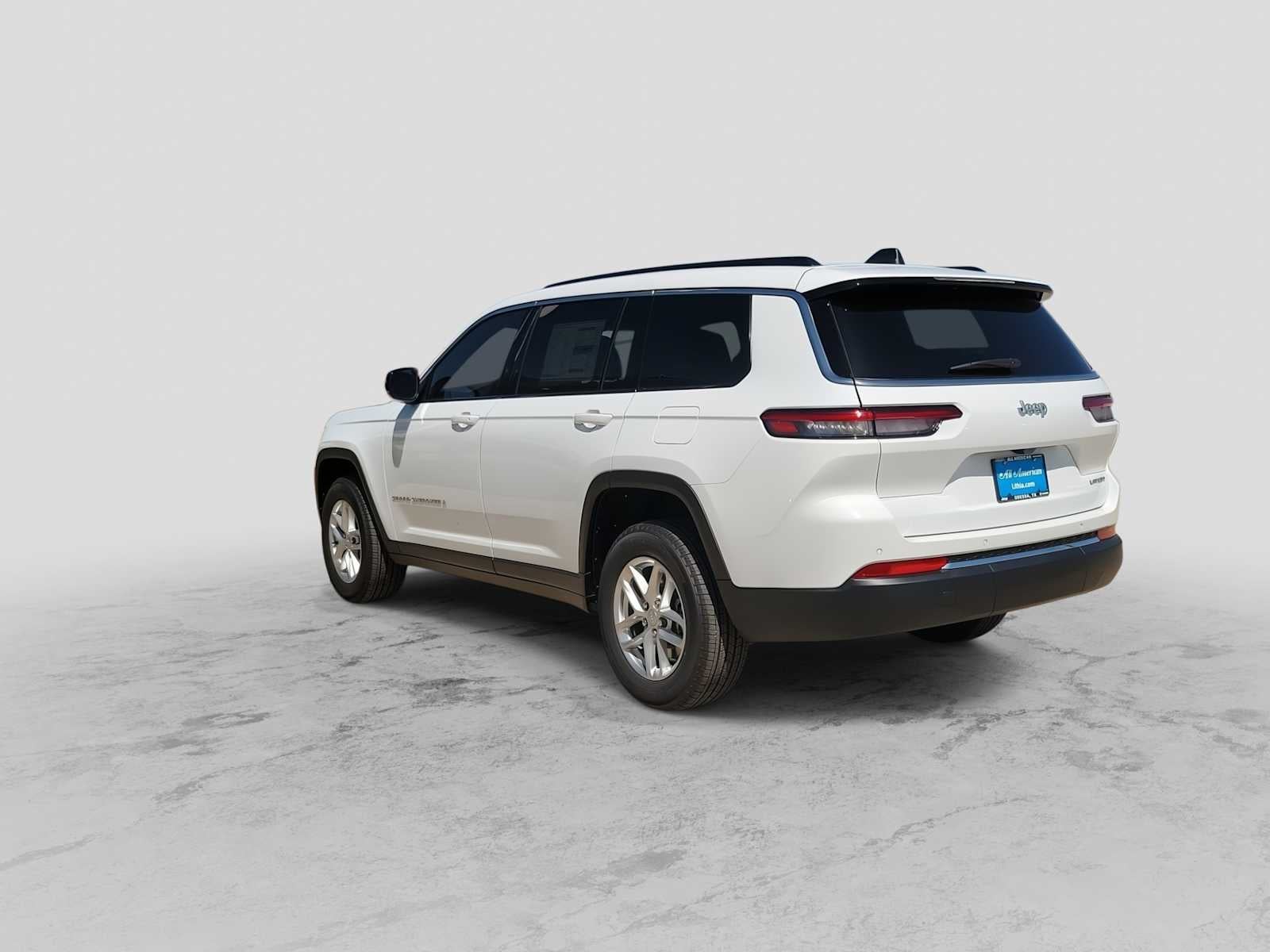 2026 Jeep Grand Cherokee L GRAND CHEROKEE L LAREDO X 4X2