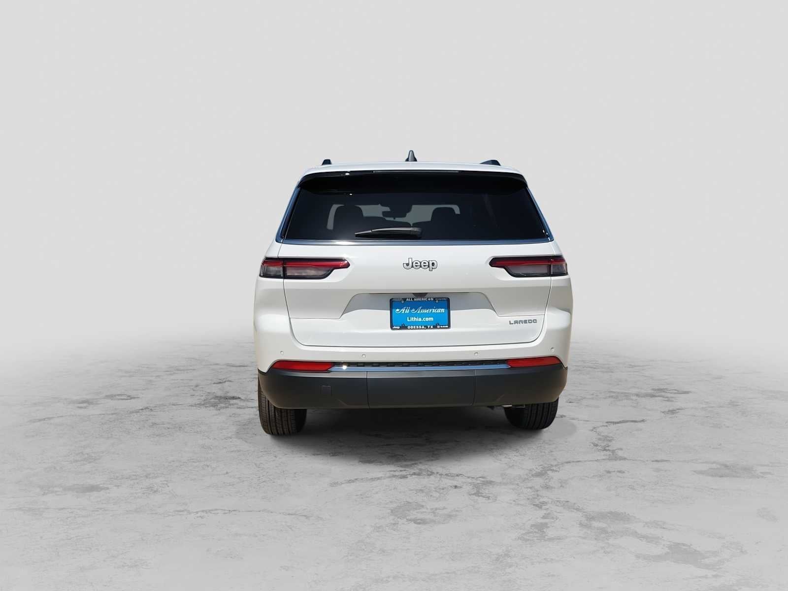 2026 Jeep Grand Cherokee L GRAND CHEROKEE L LAREDO X 4X2